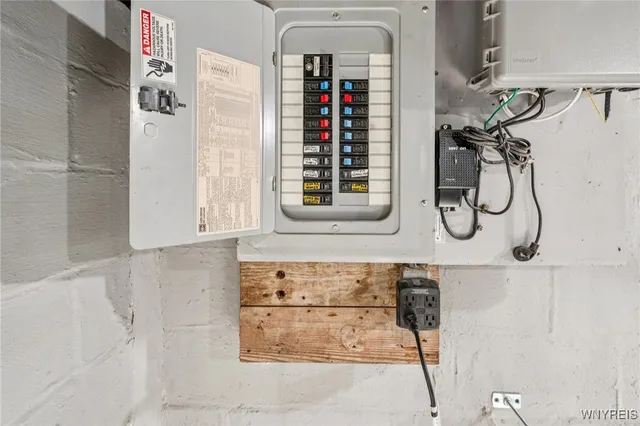 $299,900 | 24 Broadway Street, West Seneca, NY 14224