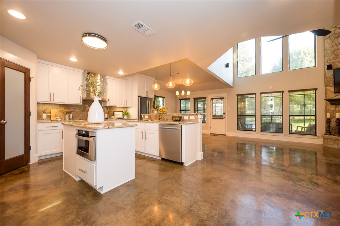 2030 Sandy Point Road Harker Heights, TX 76548 - Photo 10 of 40 Gallery Image 10