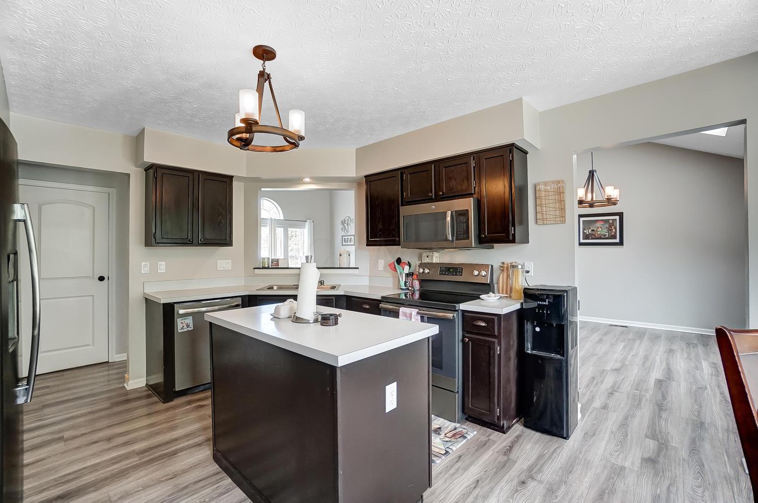 5567 Davidson Road Hilliard, OH 43026 - Photo 13 of 33 Gallery Image 13