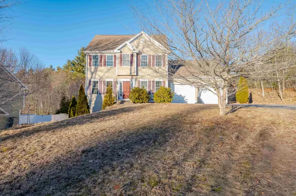 $615,000 | 16 Pond Road, Raymond, NH 03077