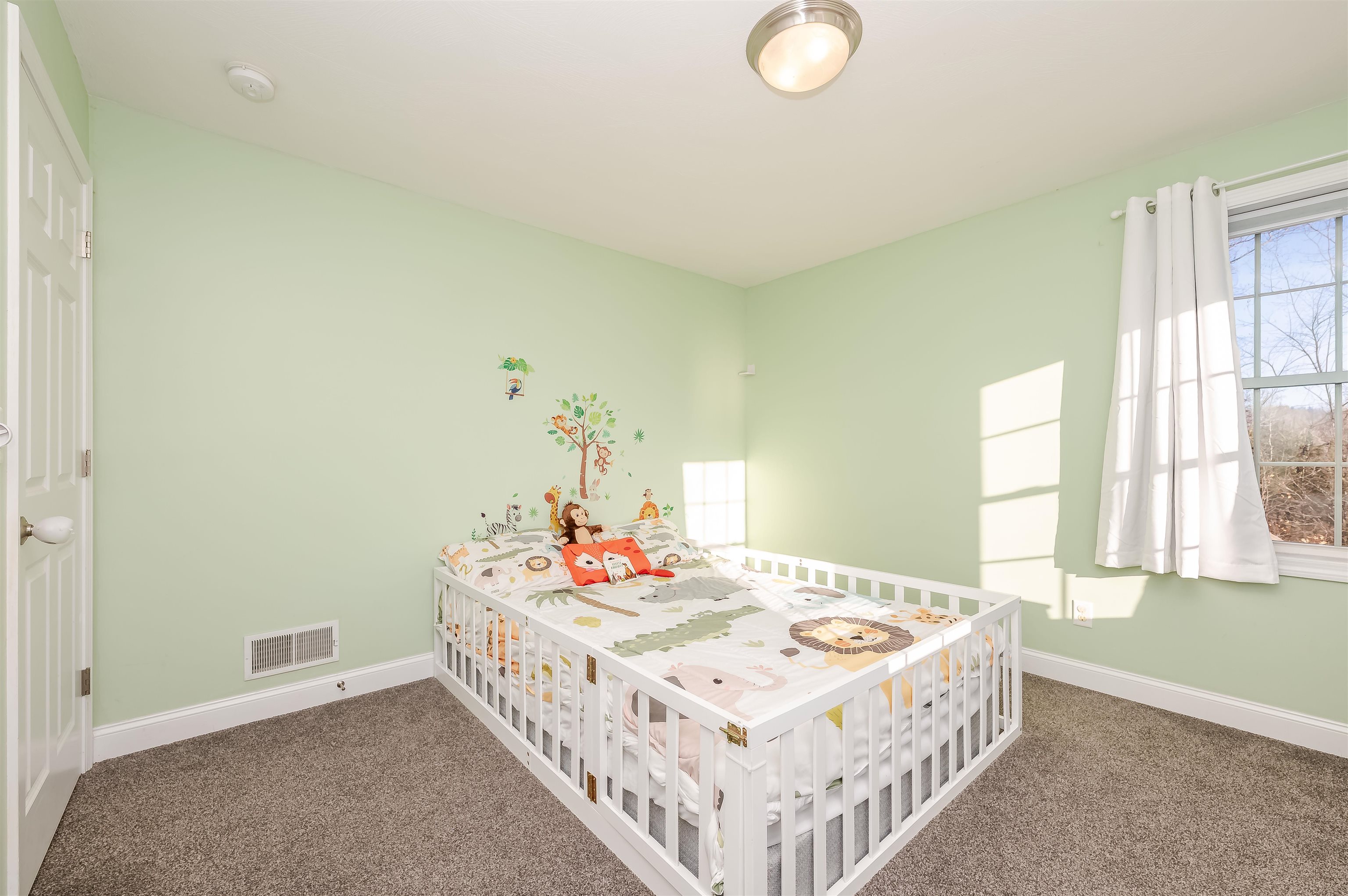 16 Pond Road Raymond, NH 03077 - Photo 13 of 18