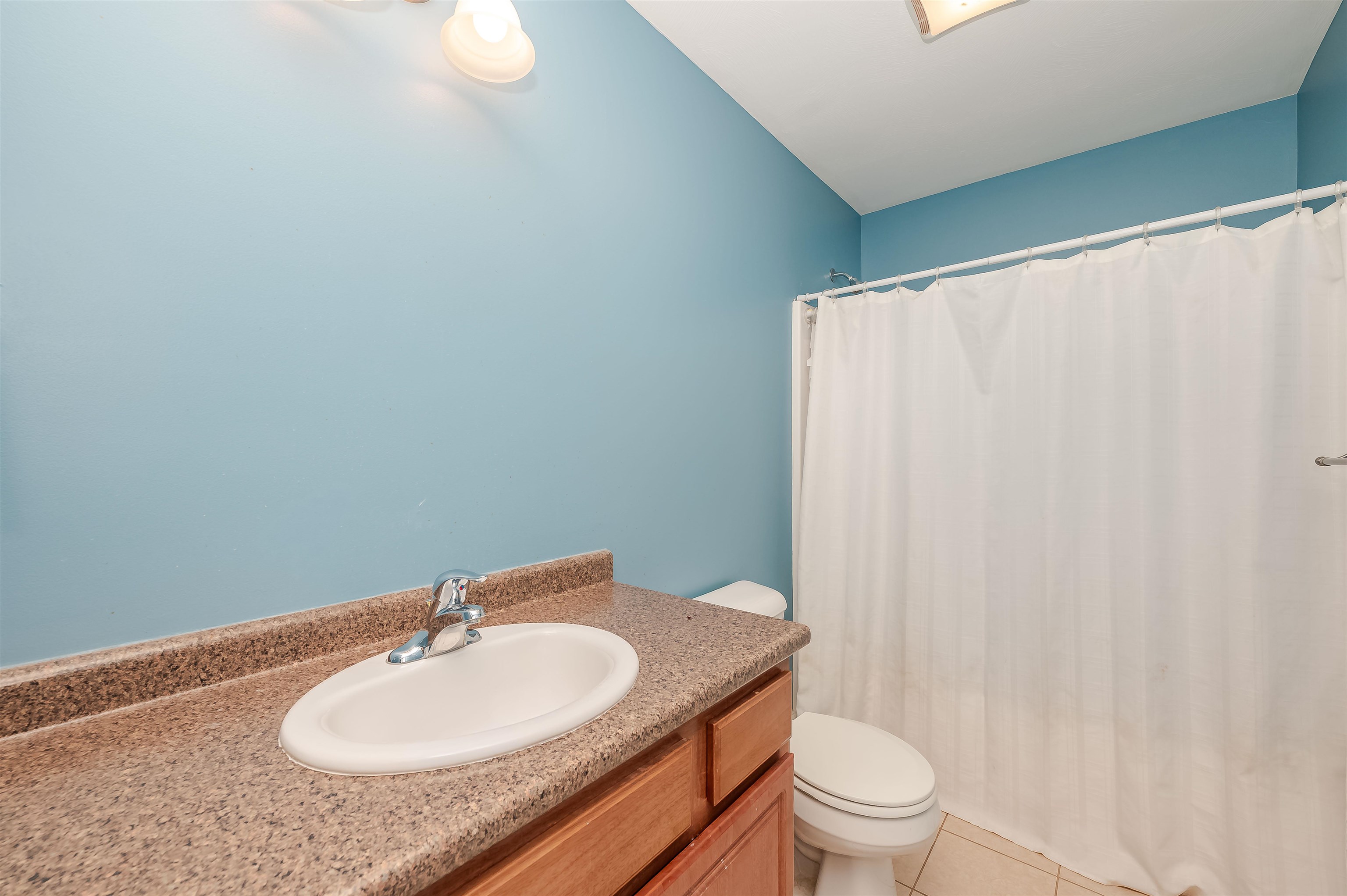 16 Pond Road Raymond, NH 03077 - Photo 15 of 18