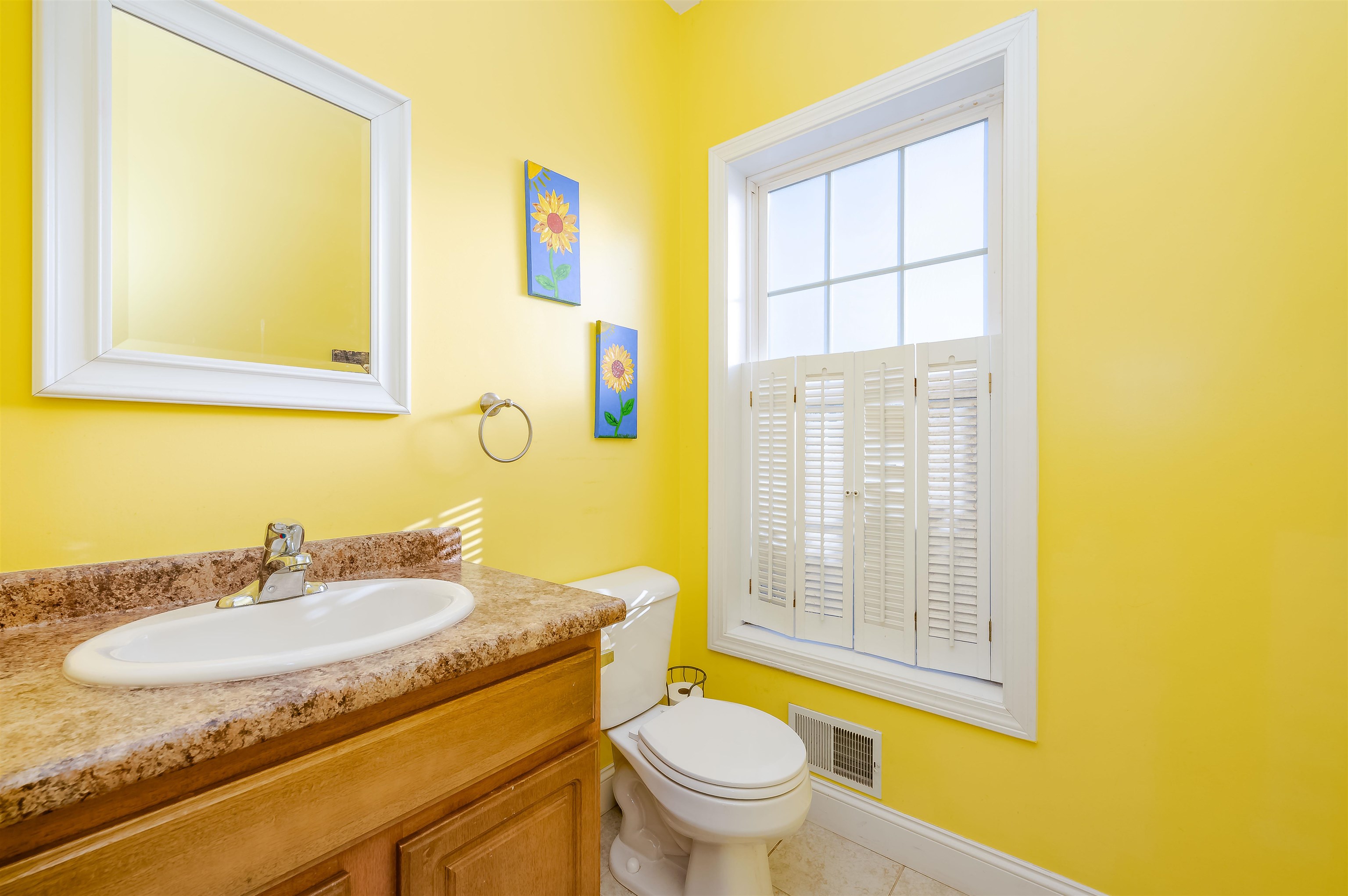 16 Pond Road Raymond, NH 03077 - Photo 9 of 18