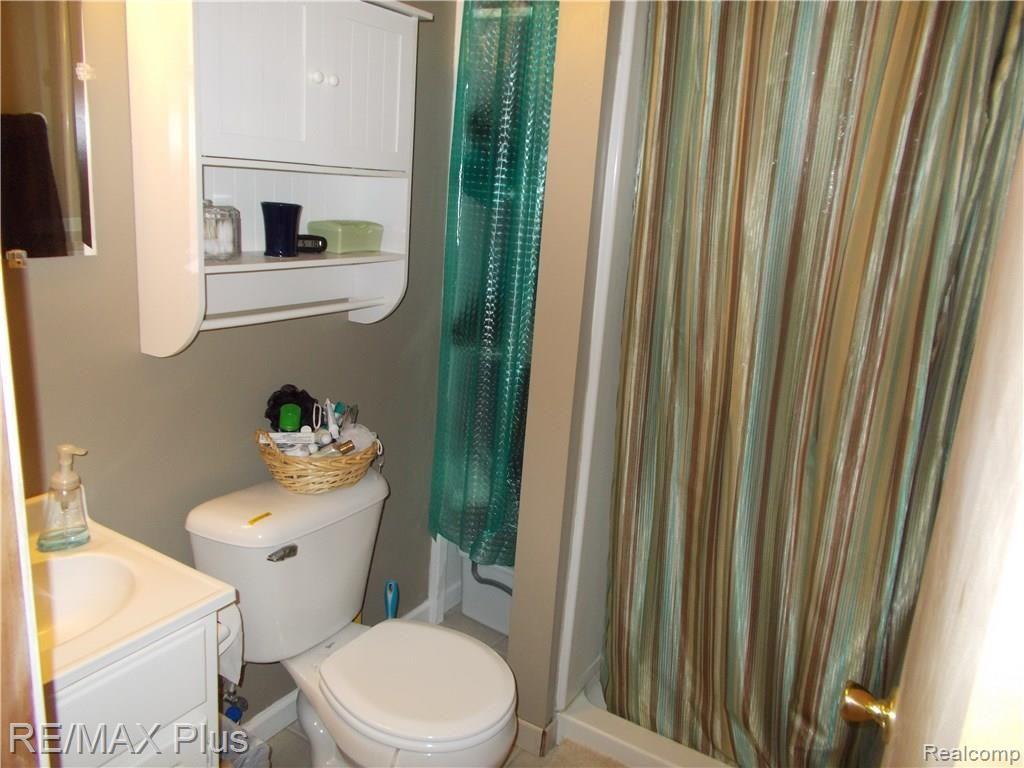 1775 Mayfield Road Lapeer, MI 48446 - Photo 18 of 18 DSCN3044.JPG