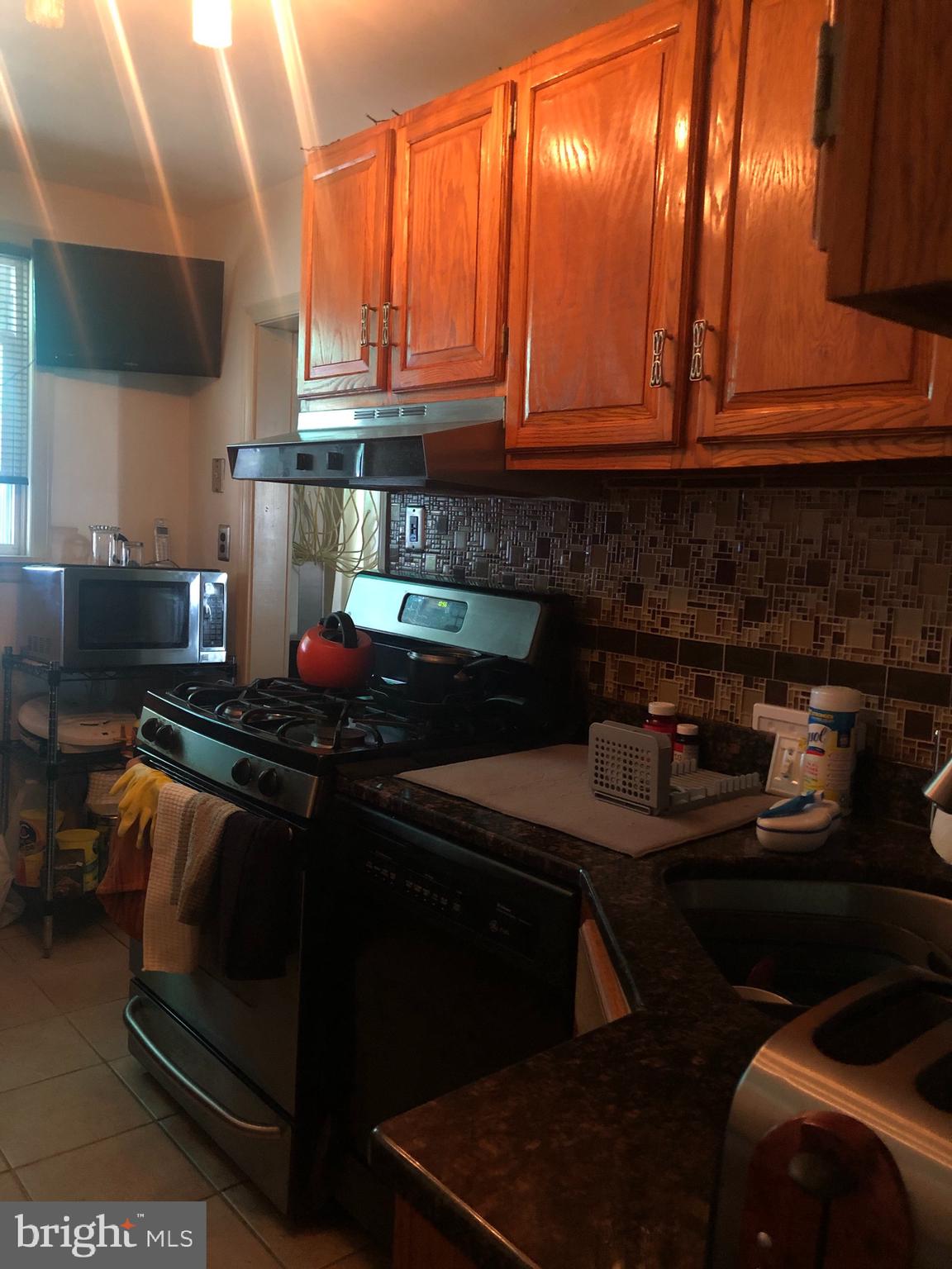 423 Grace Road Upper Darby, PA 19082 - Photo 6 of 16
