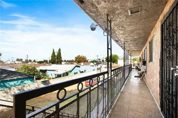 $1,099,000 | 4623 East Compton Boulevard, Compton, CA 90221