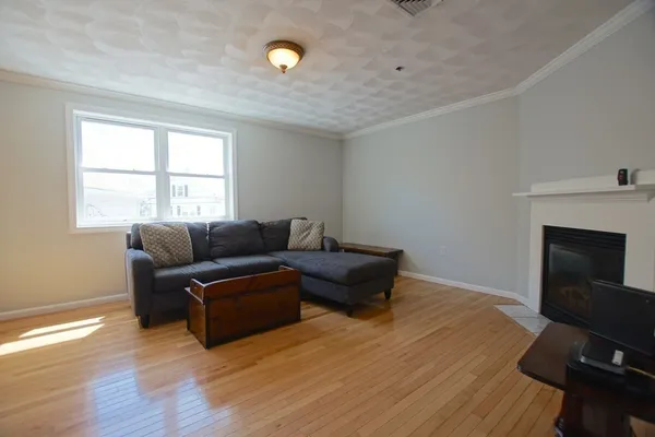 $3,200 | 13 Endicott Street, Unit 1, Peabody, MA 01960