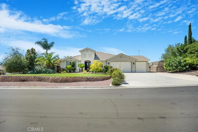 $875,000 | 19247 Mountain Shadow Lane, Perris, CA 92570