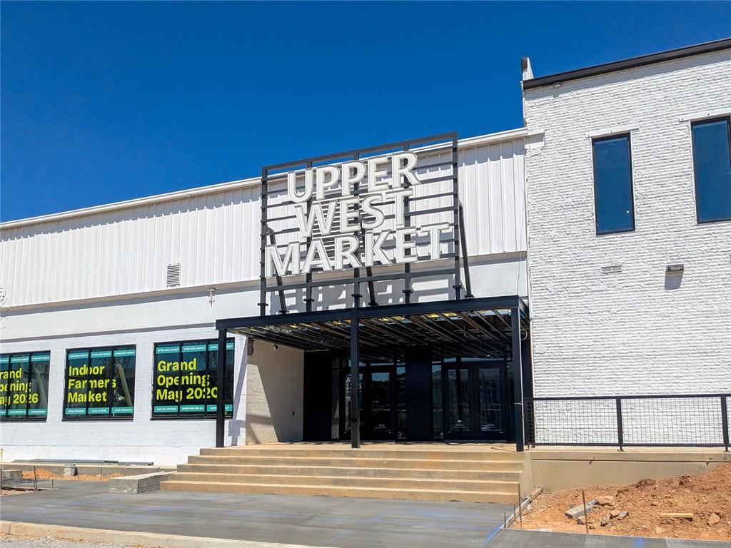 9 Scotland Place Northwest Atlanta, GA 30318 - Photo 43 of 49 a view of a terrace