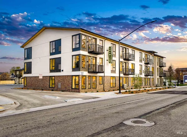 $339,000 | 2312 Broadway Avenue, Unit A102, Boise, ID 83706