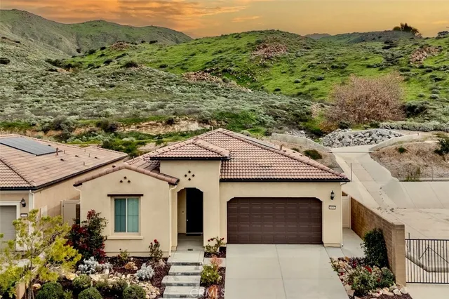 $698,800 | 24142 Evesong Drive, Corona, CA 92883