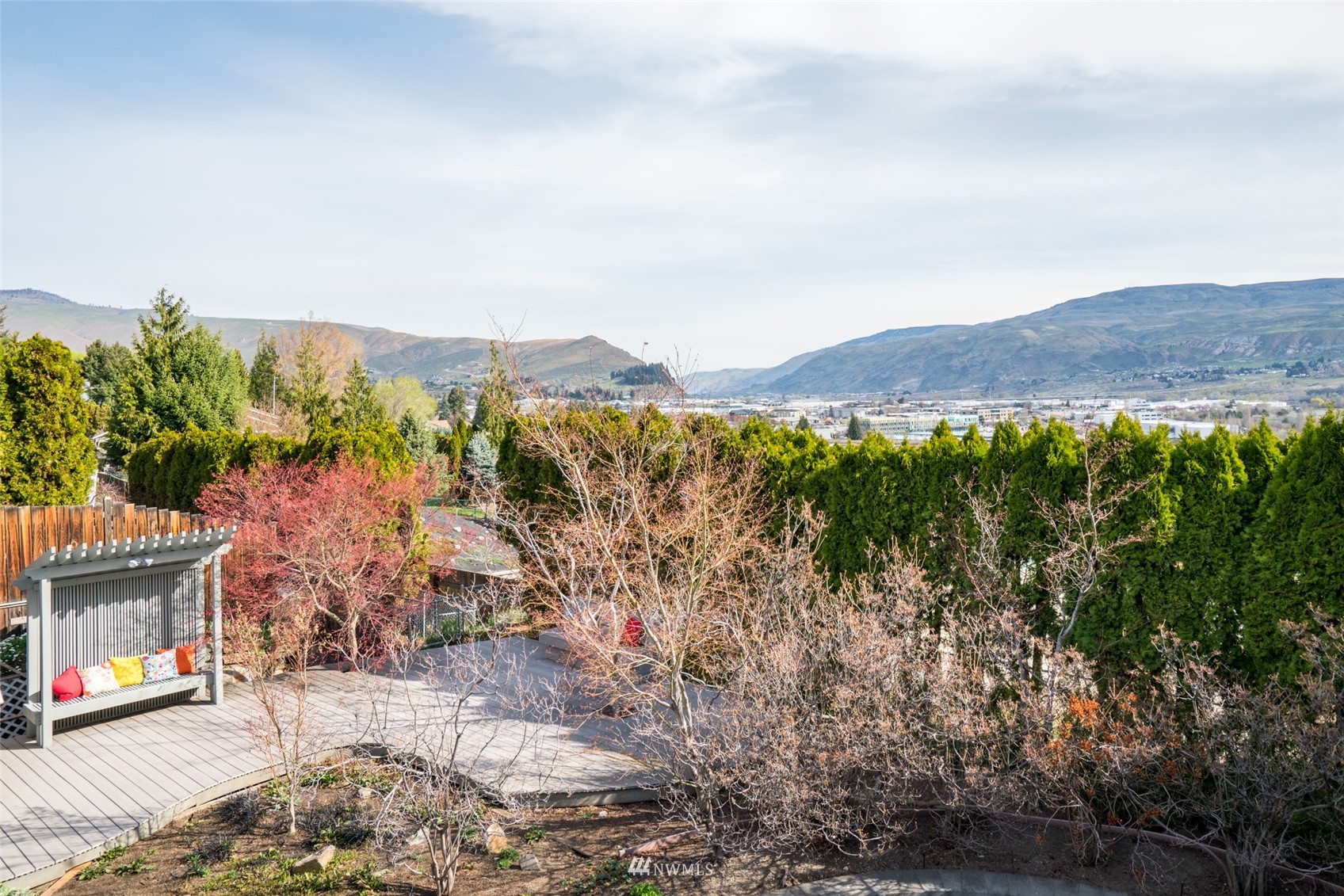 1608 Horselake Road Wenatchee, WA 98801 - Photo 11 of 40 Gallery Image 11