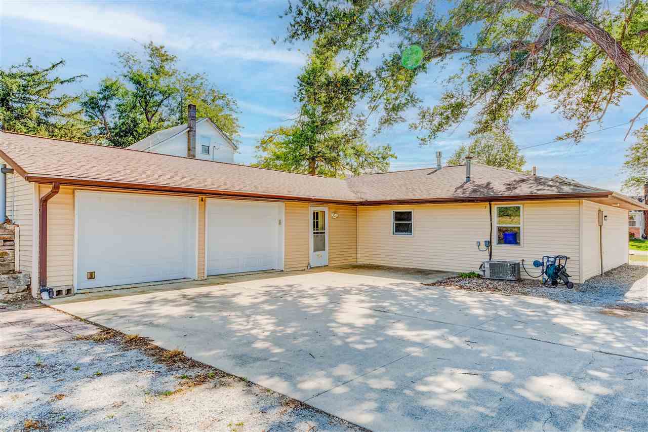 209 Main Street East Shellsburg, IA 52332 - Photo 4 of 25 Gallery Image 4