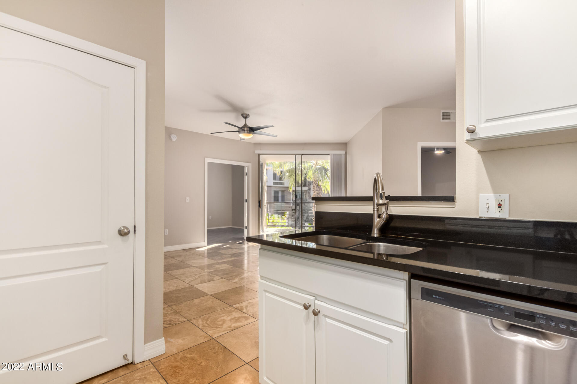 1701 East Colter Street, Unit 365 Phoenix, AZ 85016 - Photo 11 of 30 0011-10-Colter