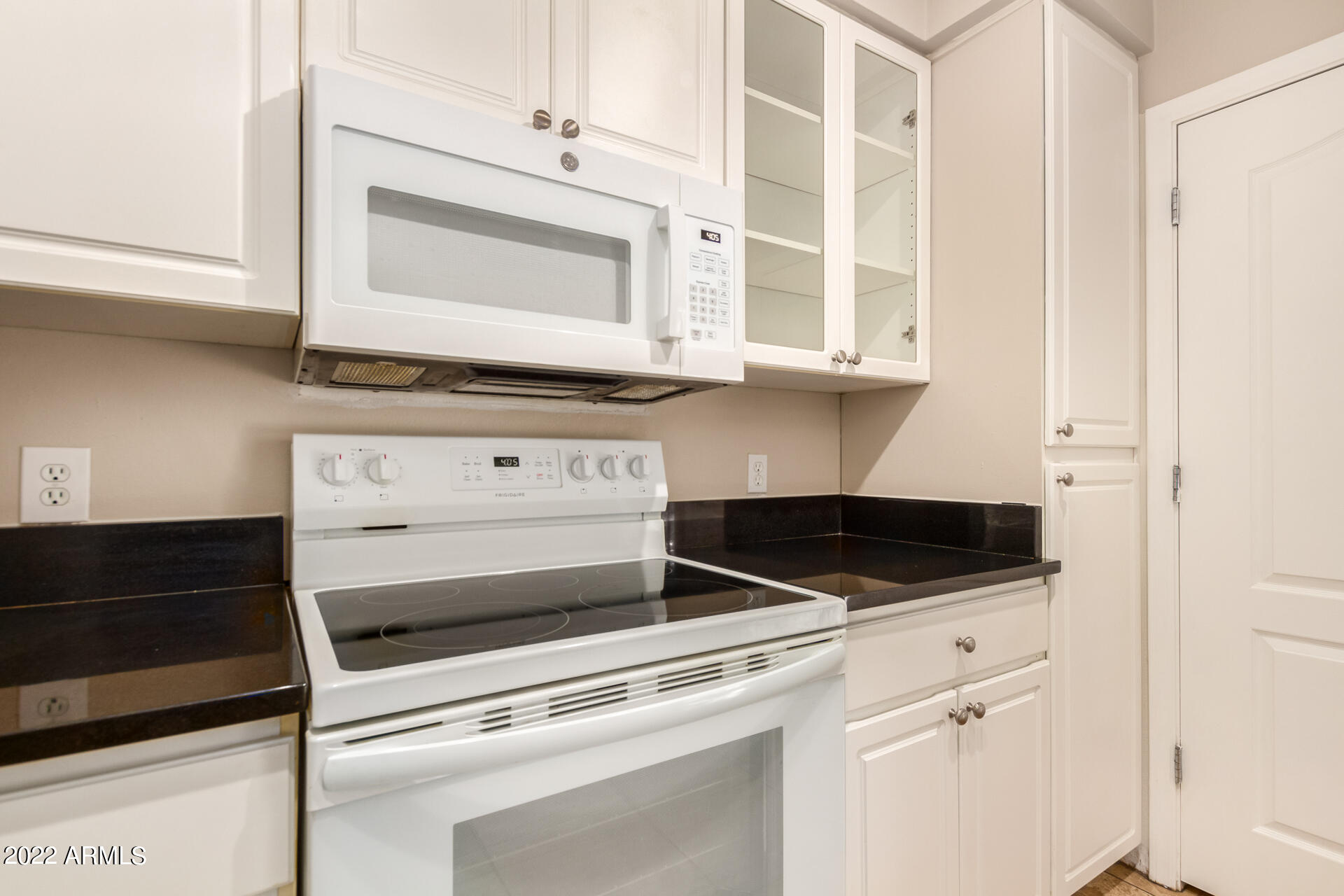 1701 East Colter Street, Unit 365 Phoenix, AZ 85016 - Photo 10 of 30 0009-09-Colter