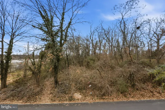 $140,000 | 2500 57th Avenue, Hyattsville, MD 20785