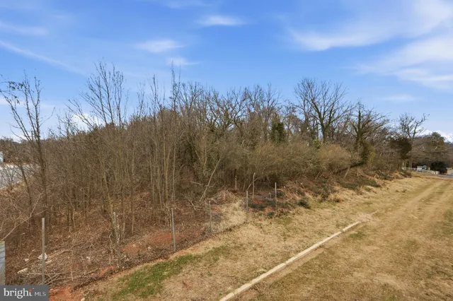 $140,000 | 2500 57th Avenue, Hyattsville, MD 20785