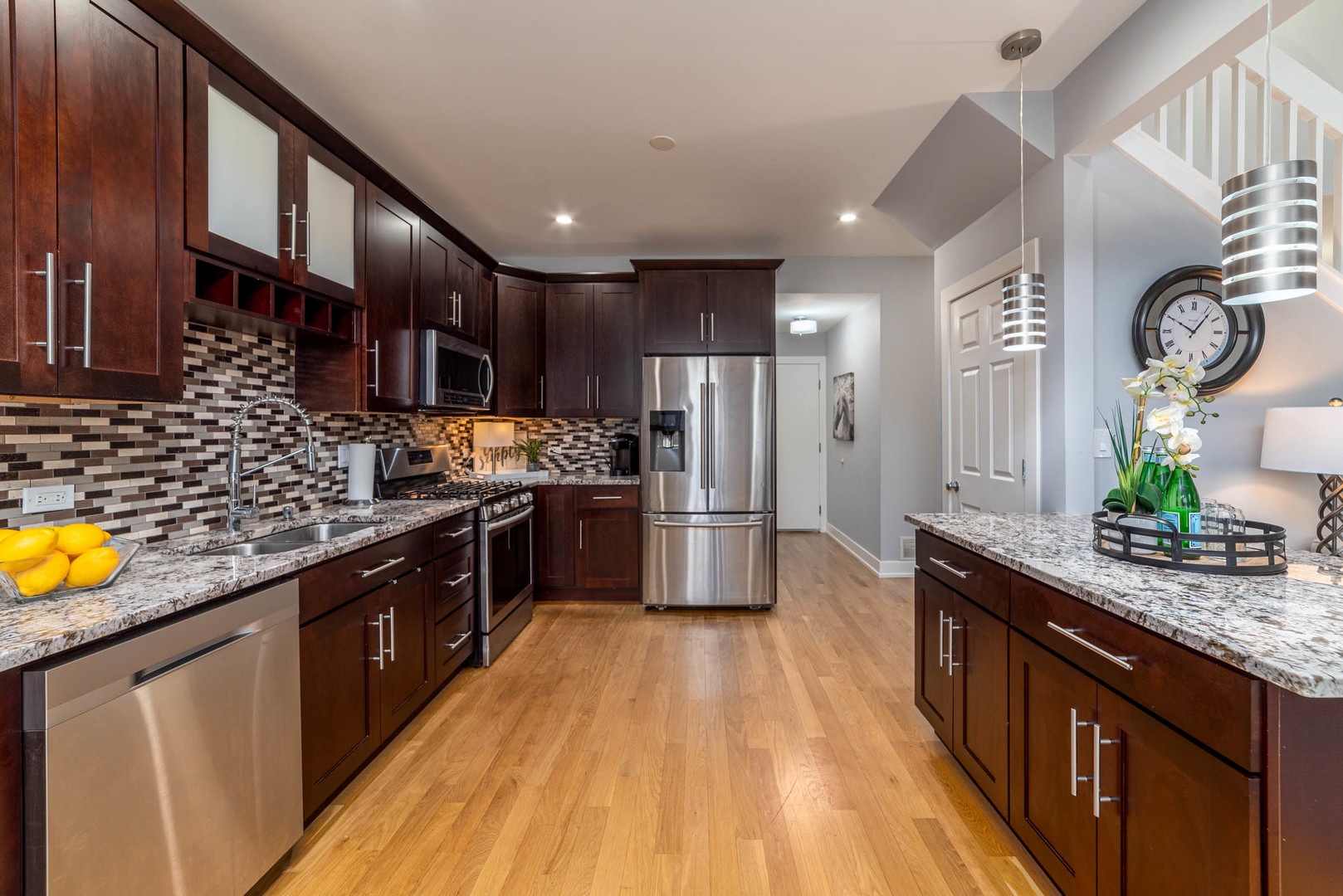 968 Oak Ridge Boulevard Elgin, IL 60120 - Photo 7 of 27