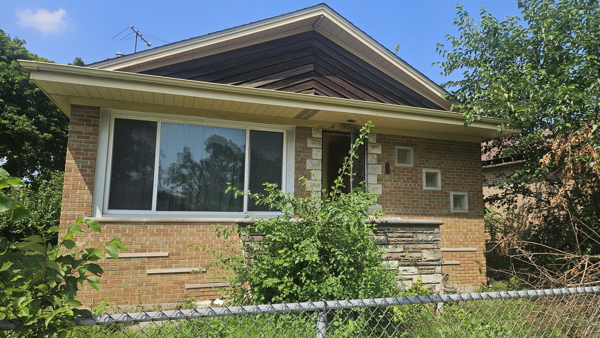 1924 West Marquette Road Chicago, IL 60636 - Photo 1 of 4 front view of the house