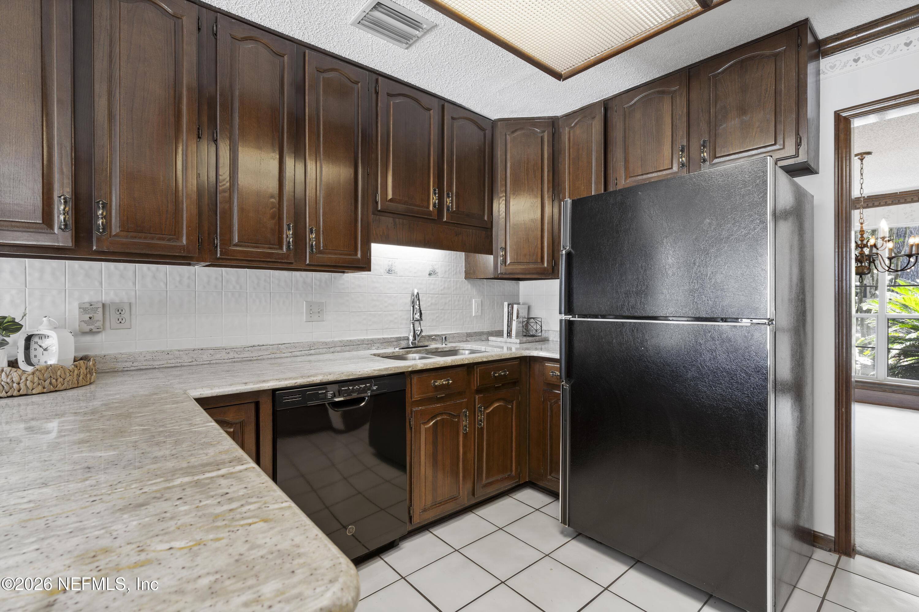 3154 Nautilus Road Middleburg, FL 32068 - Photo 15 of 61 Granite Counters
