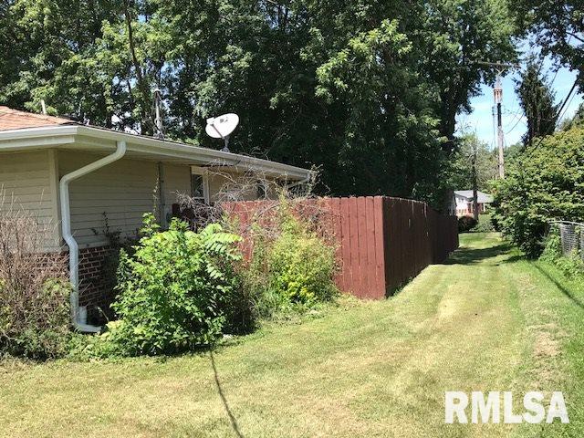6033 West Pfeiffer Road Bartonville, IL 61607 - Photo 4 of 30