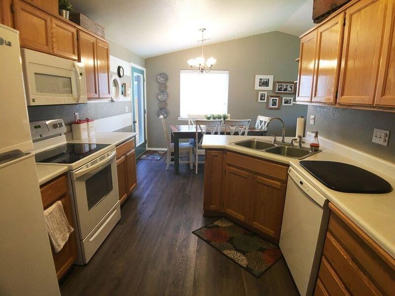637 Southwest Balsam Road Grants Pass, OR 97526 - Photo 14 of 21 Additional Photo