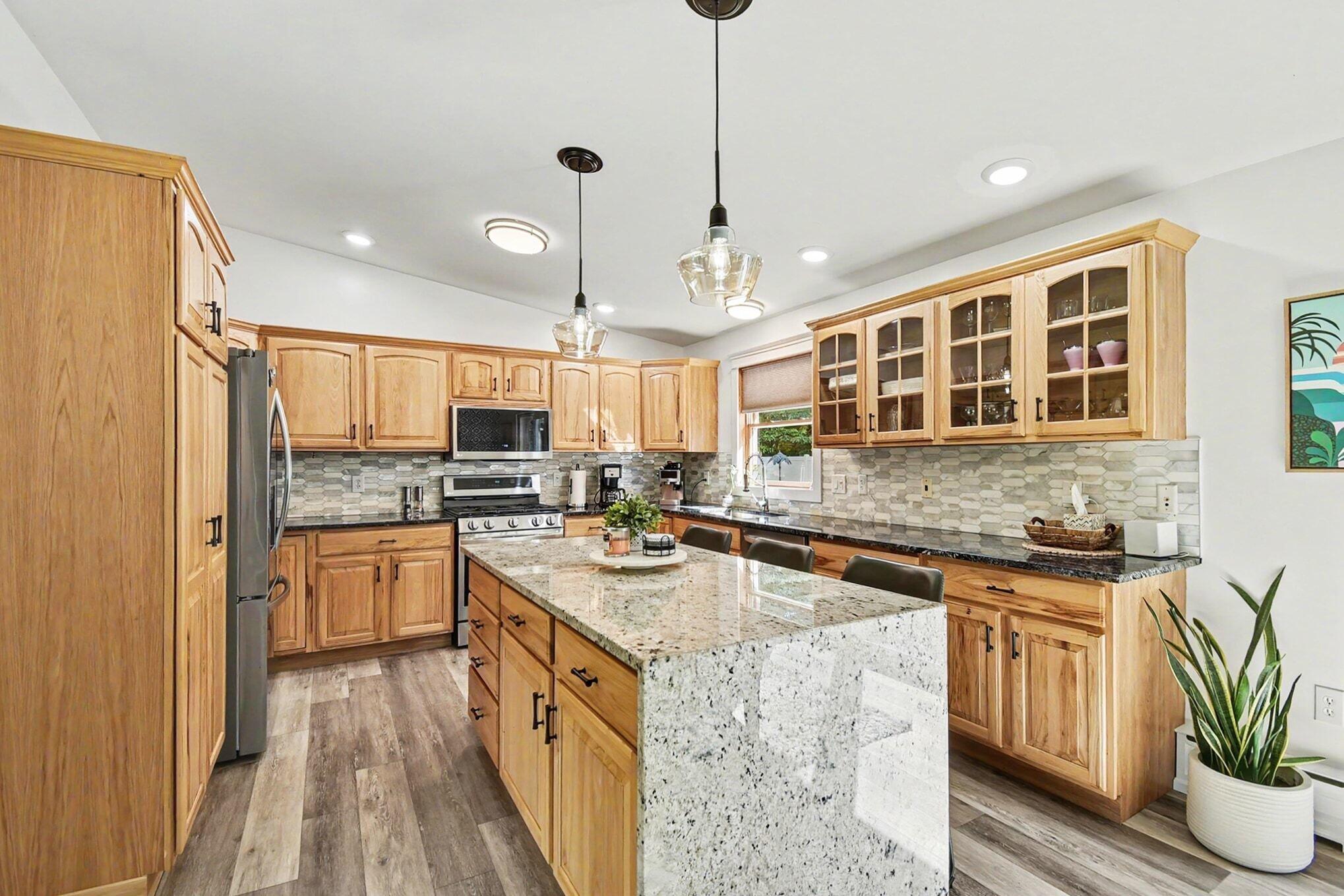 6333 Blackmar Road Bridgeport, MI 48722 - Photo 6 of 32 Kitchen