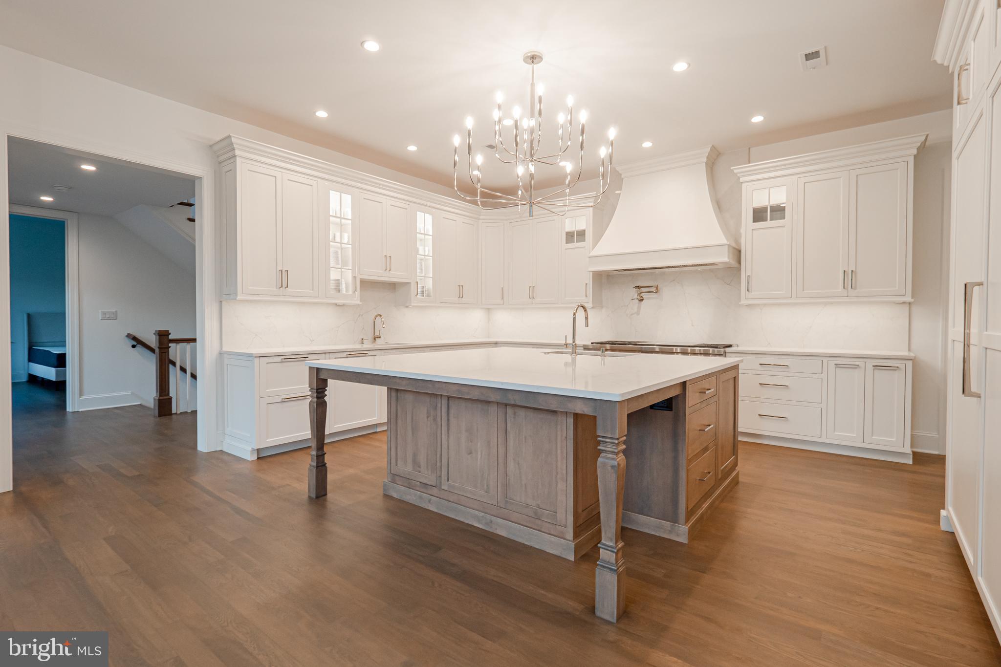 32 Oakland Road Chadds Ford, PA 19317 - Photo 13 of 76 Chefs Kitchen - Oversized Island