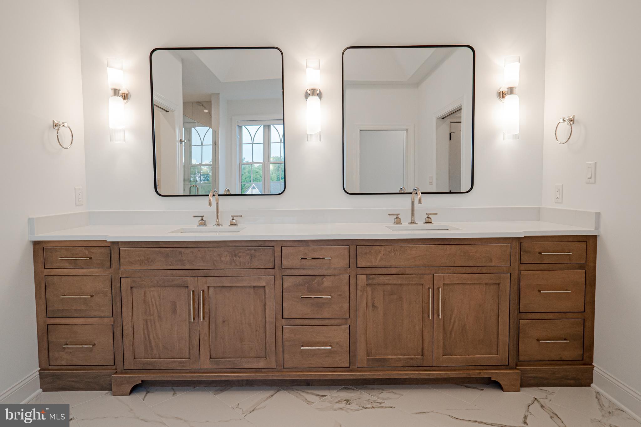 32 Oakland Road Chadds Ford, PA 19317 - Photo 38 of 76 Dual Vaniities