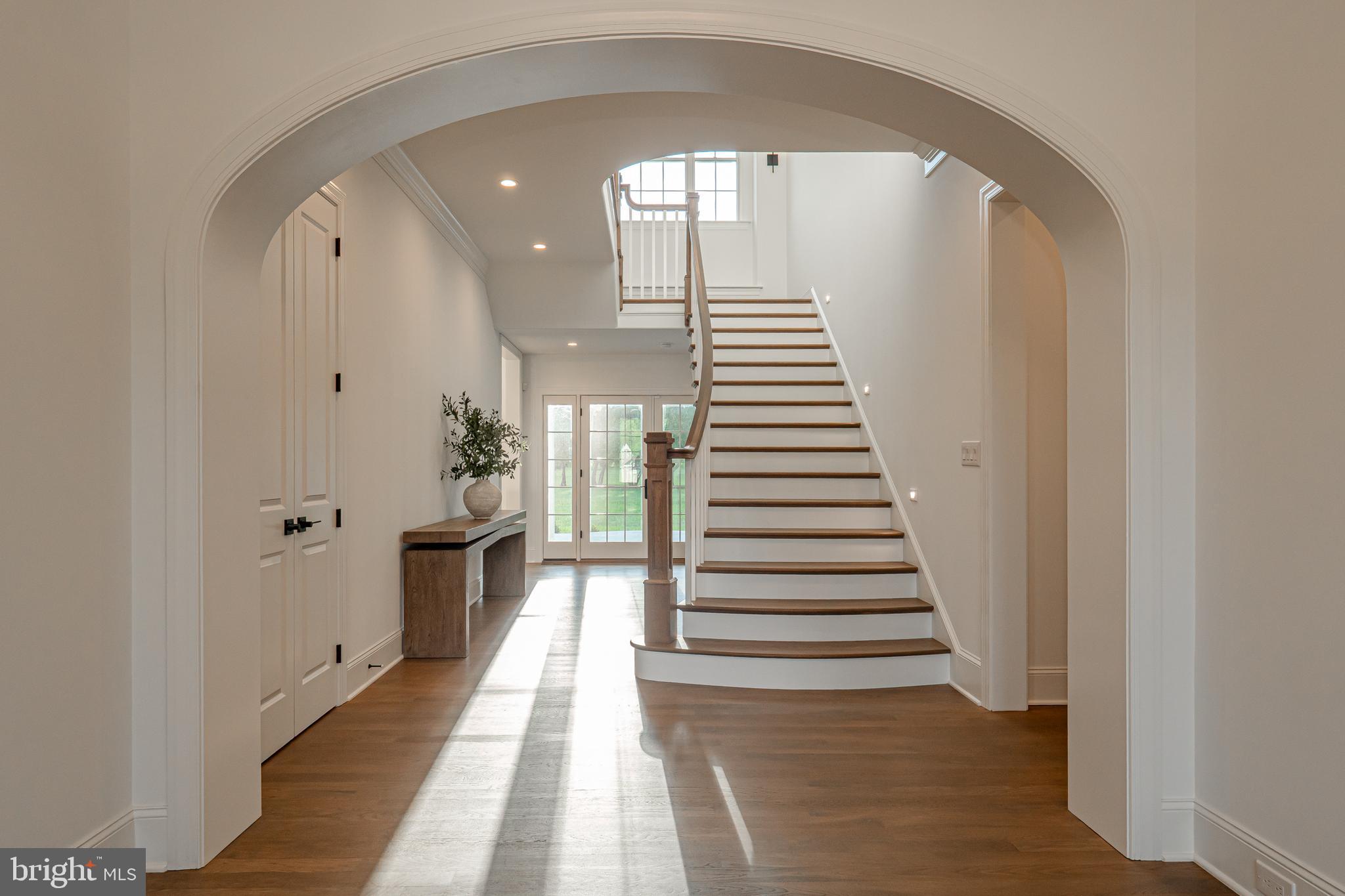 32 Oakland Road Chadds Ford, PA 19317 - Photo 4 of 76 Foyer