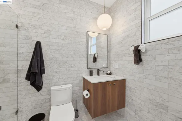 $1,858,000 | 1841 Vine Street, Berkeley, CA 94703