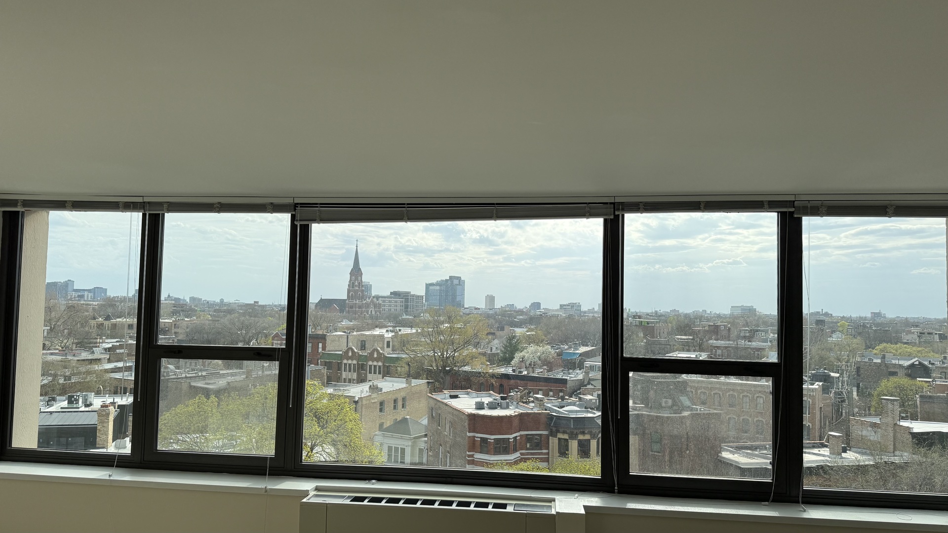 1850 North Clark Street, Unit 810 Chicago, IL 60614 - Photo 2 of 14