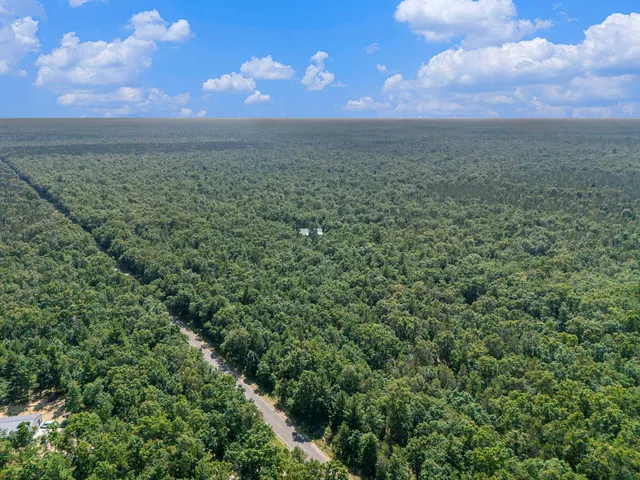 $575,000 | 2122 Skocelas Road South, Manistee, MI 49660