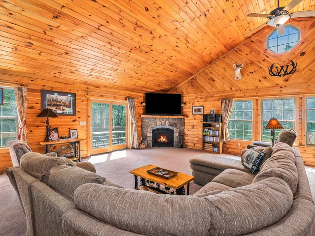 $575,000 | 2122 Skocelas Road South, Manistee, MI 49660