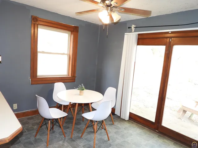 $155,000 | 320 West Dayton Avenue, Burlingame, KS 66413