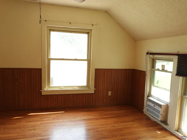 $155,000 | 320 West Dayton Avenue, Burlingame, KS 66413