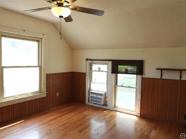 $155,000 | 320 West Dayton Avenue, Burlingame, KS 66413