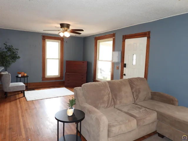 $155,000 | 320 West Dayton Avenue, Burlingame, KS 66413