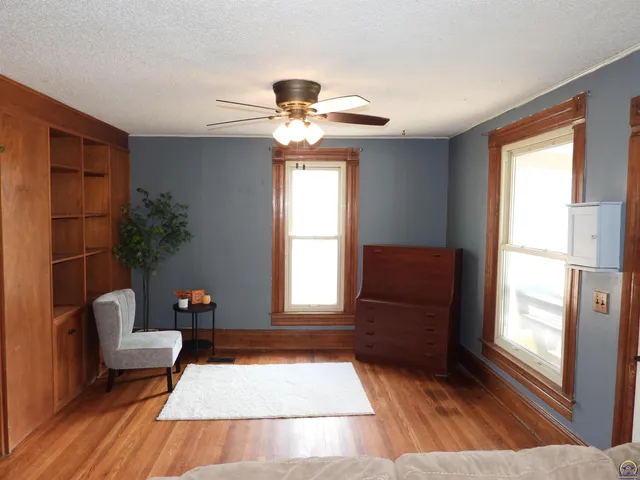 $155,000 | 320 West Dayton Avenue, Burlingame, KS 66413