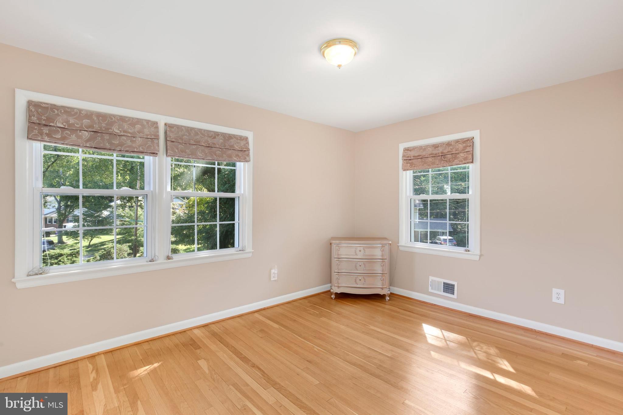 10610 Meadowhill Road Silver Spring, MD 20901 - Photo 17 of 40 Gallery Image 17