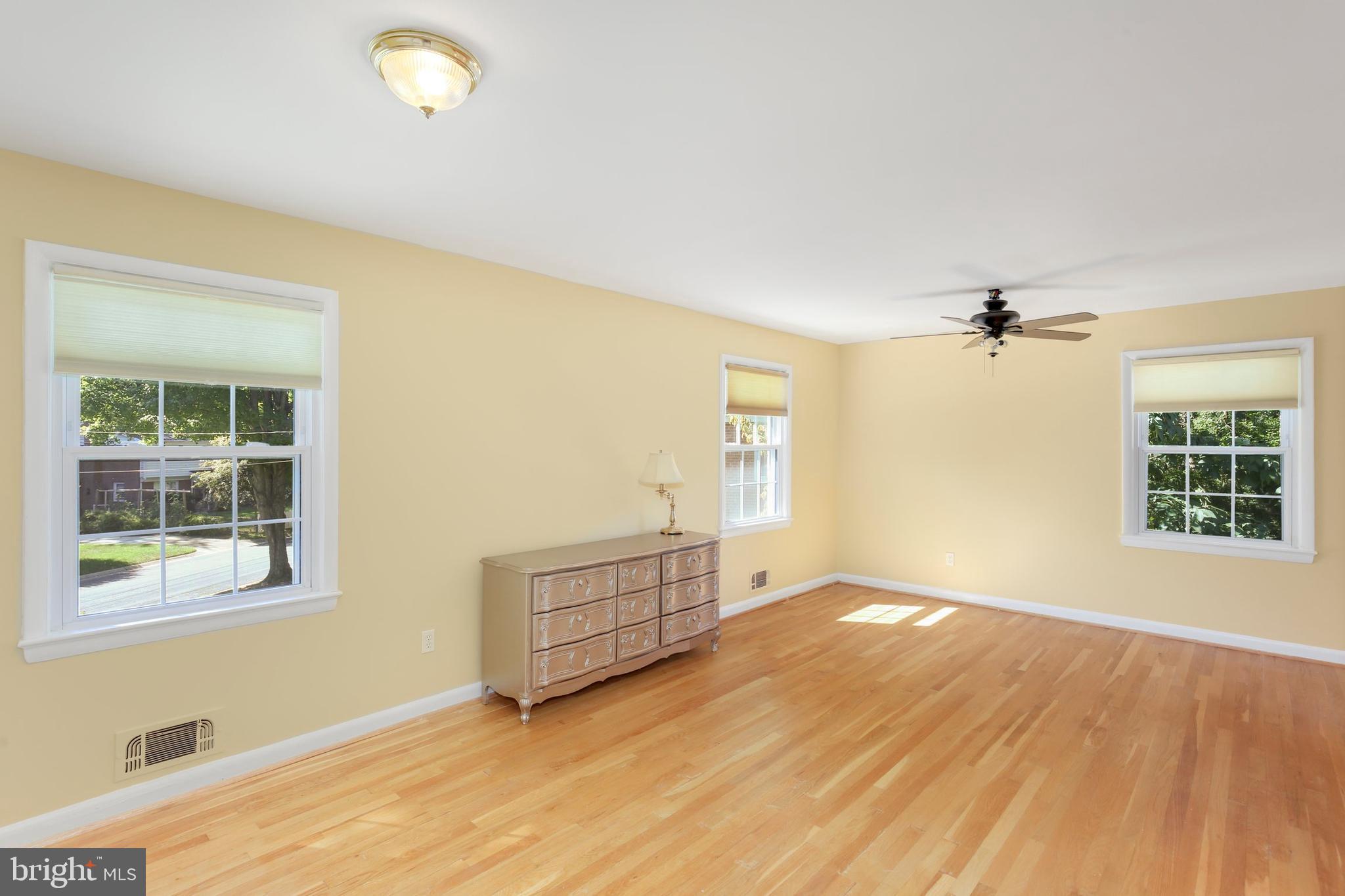 10610 Meadowhill Road Silver Spring, MD 20901 - Photo 19 of 40 Gallery Image 19