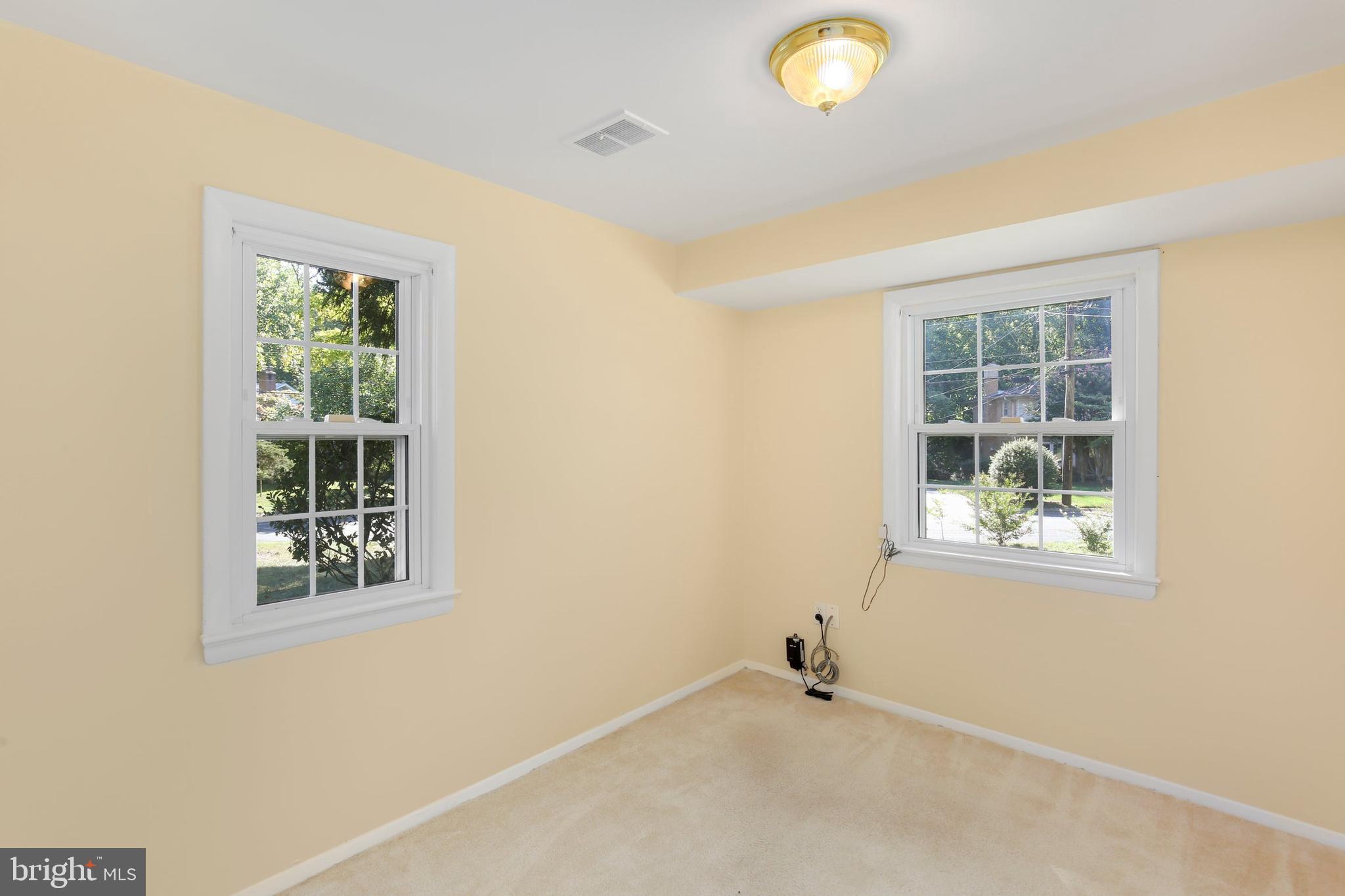 10610 Meadowhill Road Silver Spring, MD 20901 - Photo 25 of 40 Gallery Image 25