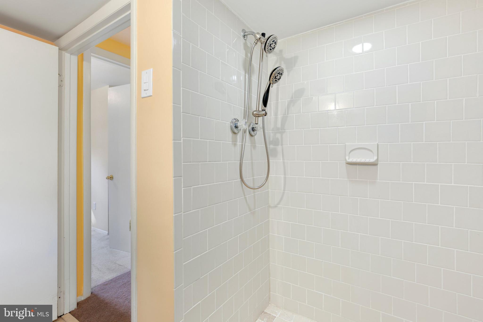 10610 Meadowhill Road Silver Spring, MD 20901 - Photo 27 of 40 Gallery Image 27