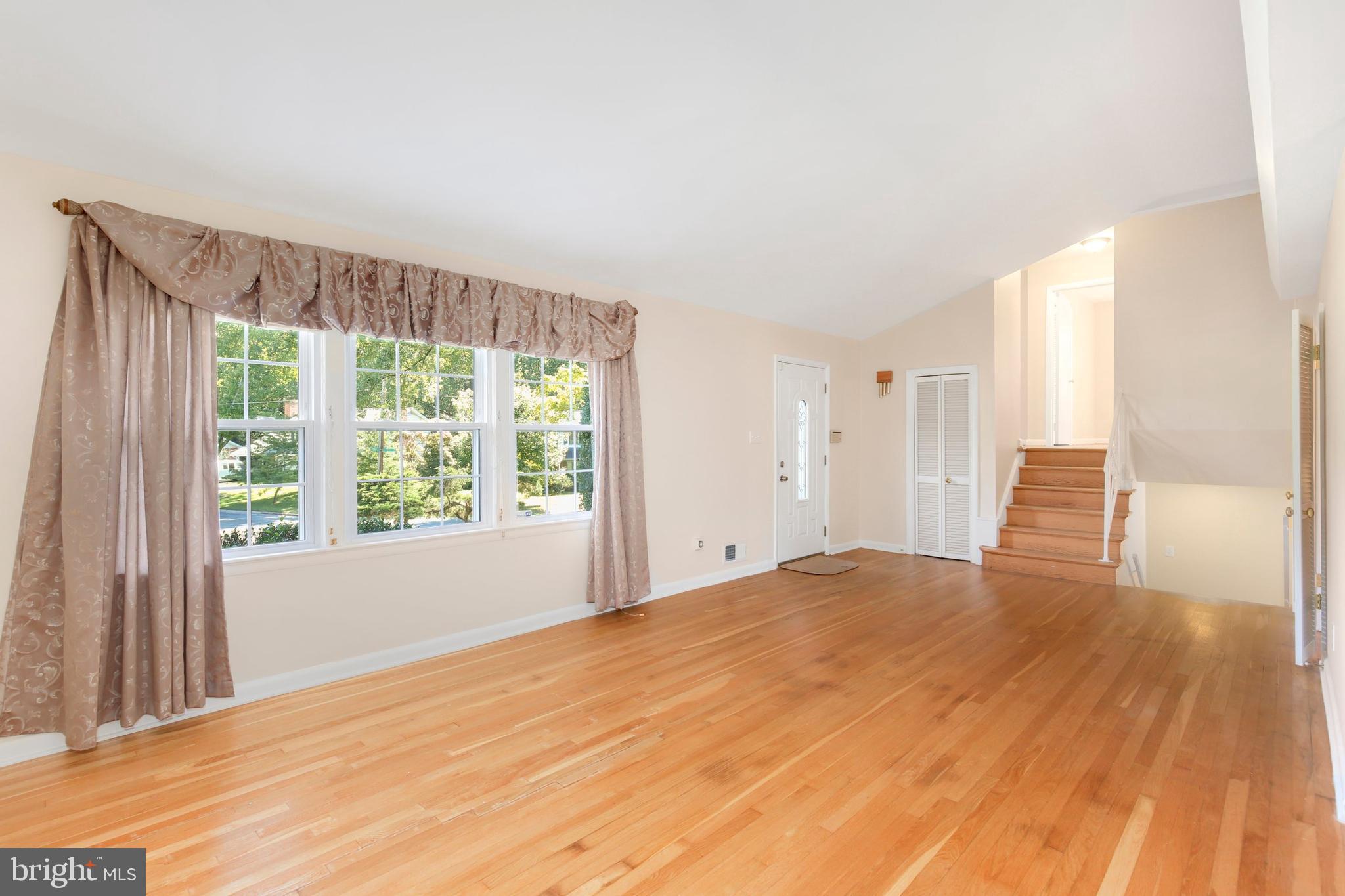 10610 Meadowhill Road Silver Spring, MD 20901 - Photo 6 of 40 Gallery Image 6