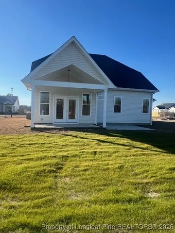 $474,900 | 108 Sunny Acres Lane, Clinton, NC 28328