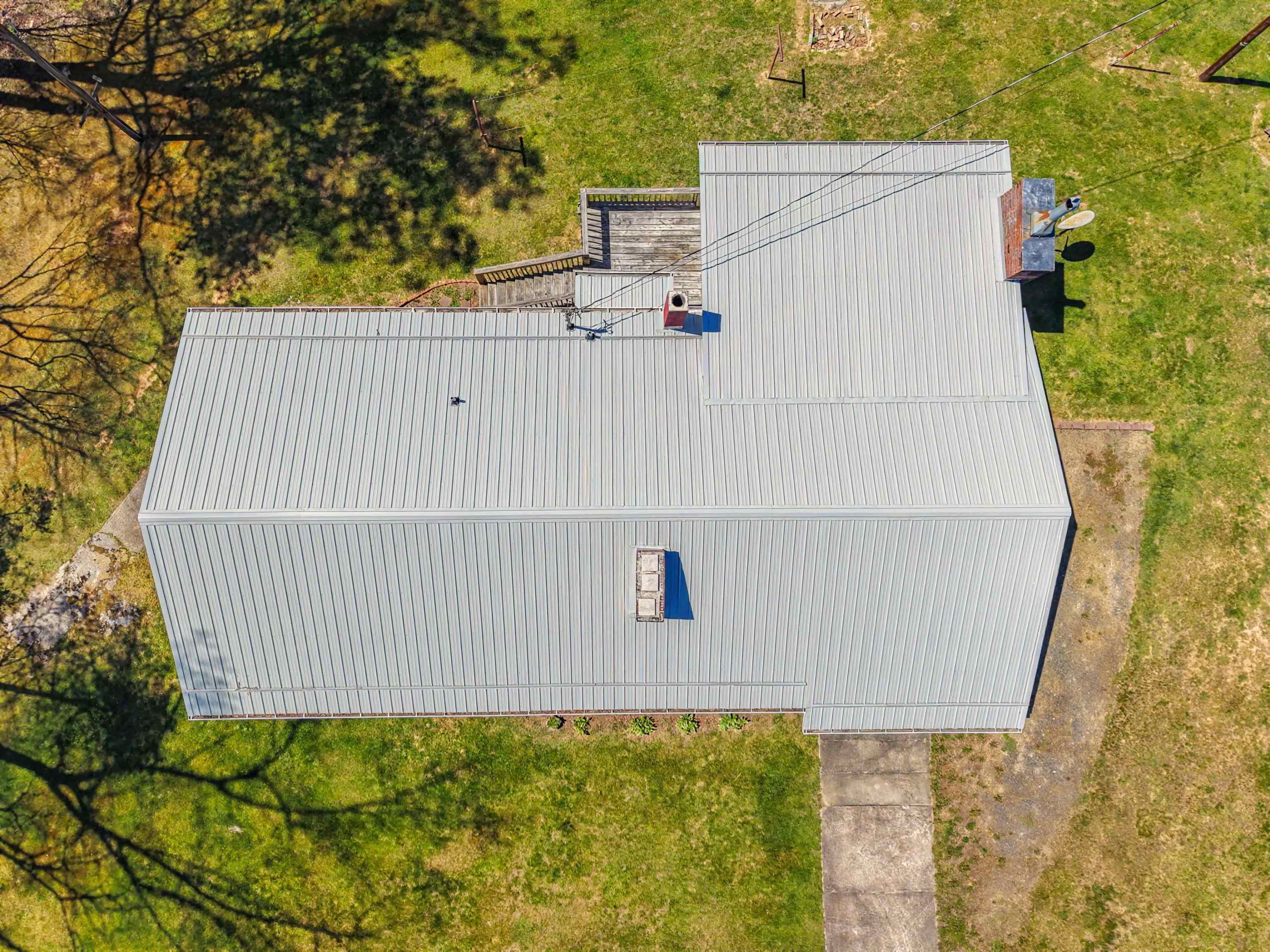 6921 Ivanhoe Road Ivanhoe, VA 24350 - Photo 13 of 75 Gallery Image 13