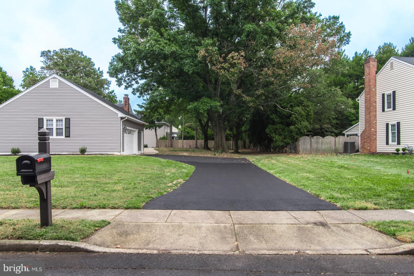 558 Sentinel Road Moorestown, NJ 08057 - Photo 139 of 144 a front view of house with yard and green space