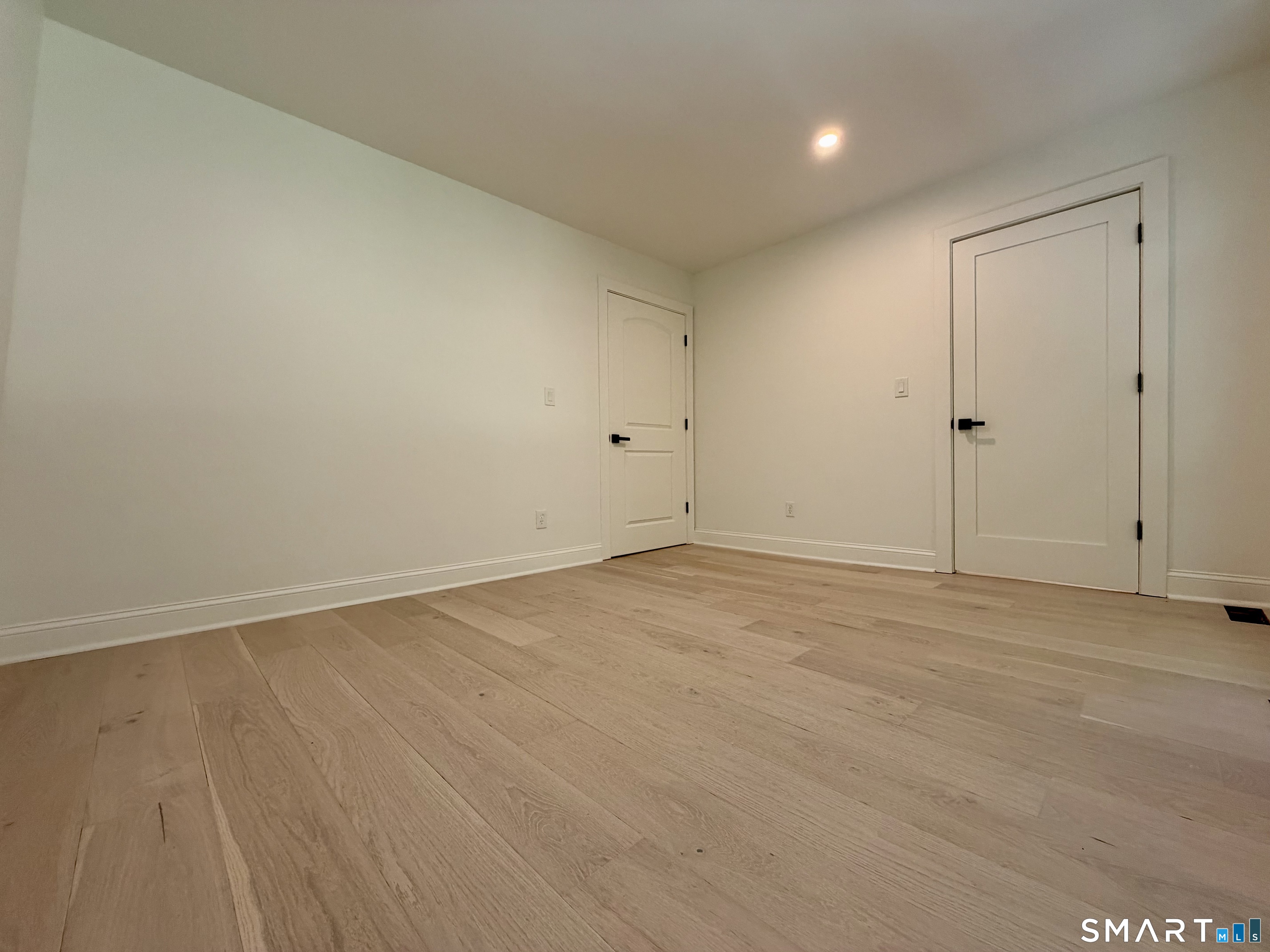 237 Strobel Road Trumbull, CT 06611 - Photo 10 of 35