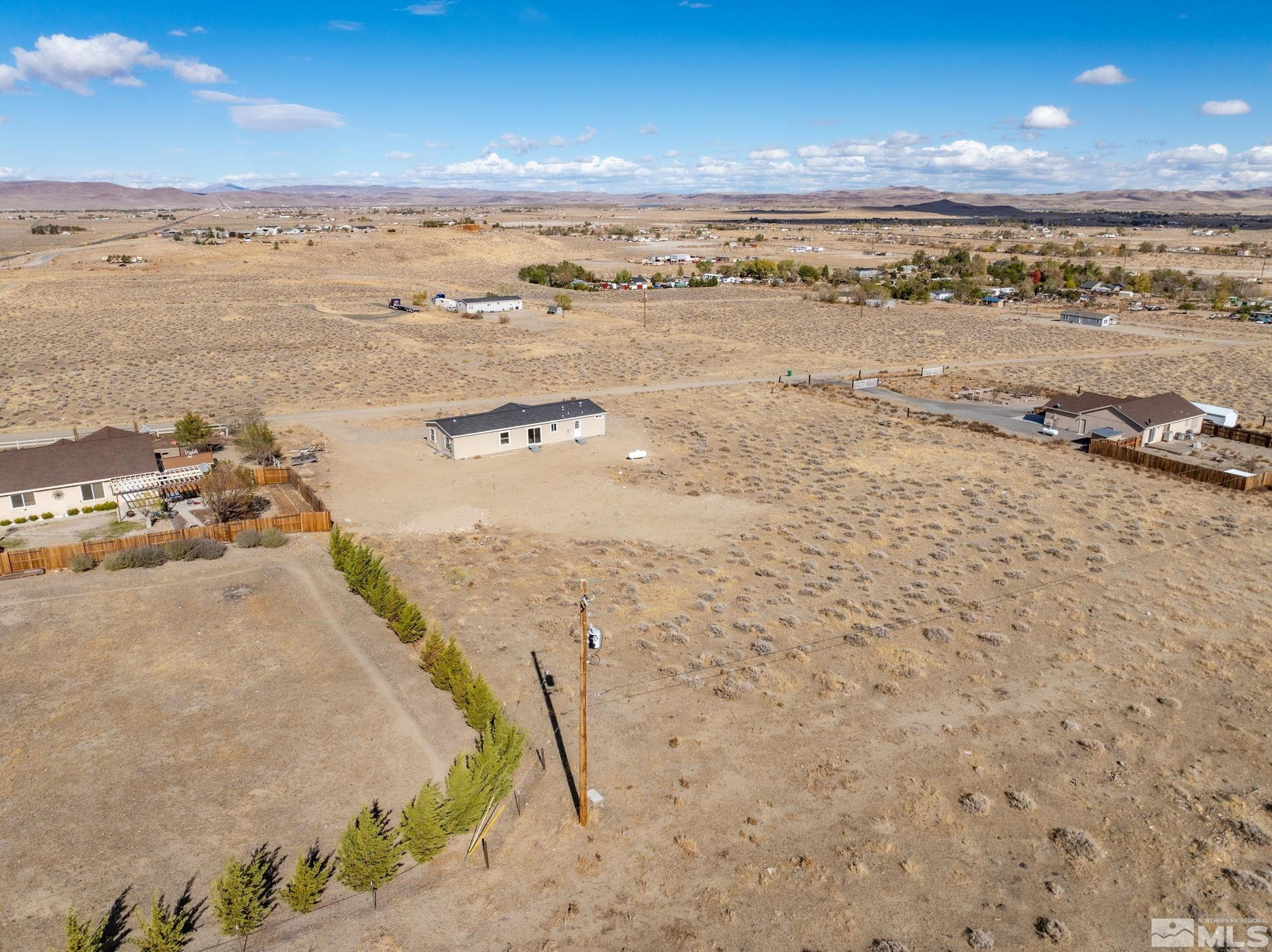 1435 East 8th Street Silver Springs, NV 89429 - Photo 5 of 30 a view of an ocean beach