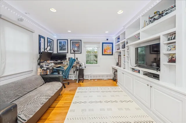 $899,000 | 42 Hannahs Road, Stamford, CT 06903